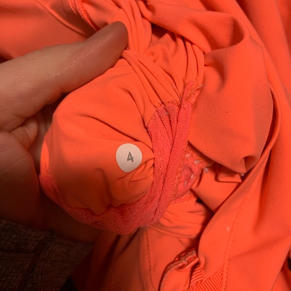 Lululemon jacket/windbreaker - Picture 4 of 4